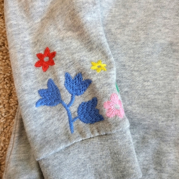 ❤️EUC❤️ BODEN GIRLS EMBROIDERED SWEATSHIRT - Picture 2 of 11